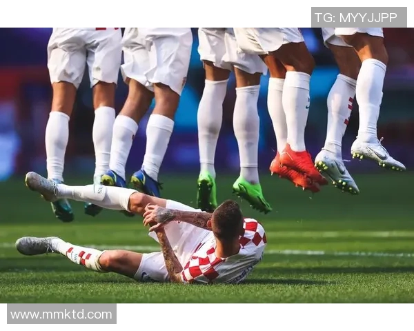 克罗地亚魔笛引领球队在加时赛中再创辉煌的传奇之路