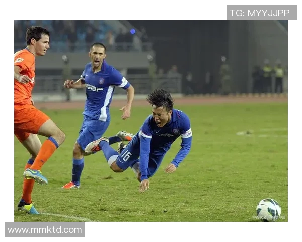 蒋光太失误致乌龙球上海海港遭遇意外失利引发热议